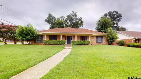 1004 Kingspark Dr, Tyler, TX 75703