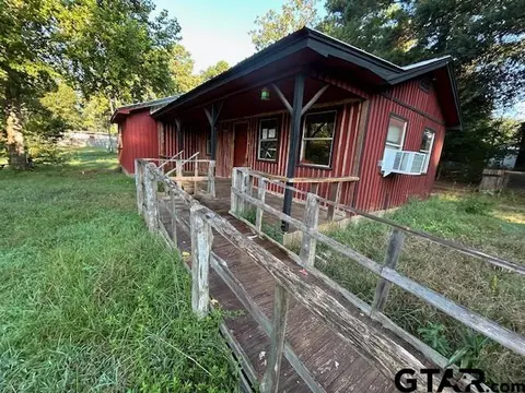 334 County Road 3523, Bullard, TX 75757