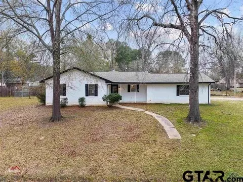 609 Beverly, Carthage, TX 75633