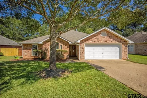 201 Merri Ln, Whitehouse, TX 75791
