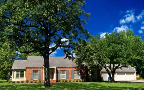 1721 N Pacific, Mineola, TX 75773