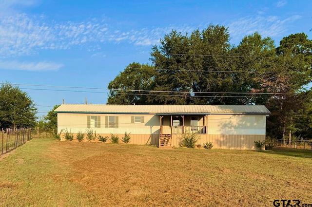 427 Old Latexo Rd, Crockett, TX 75835