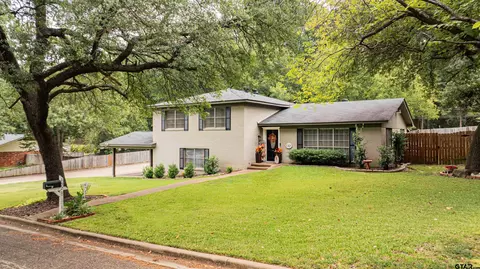 1321 Frost St, Gilmer, TX 75644