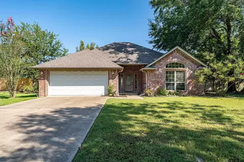 108 Barto St, Arp, TX 75750