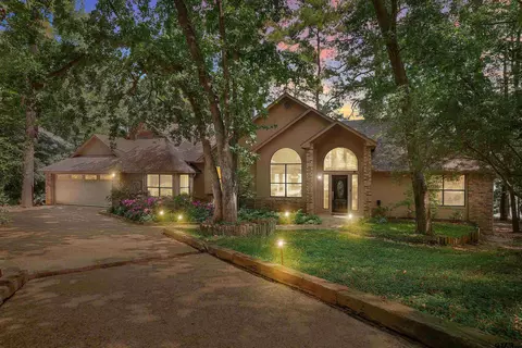 148 Pinewood Cv, Holly Lake Ranch, TX 75765