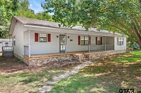 820 Graham St, Mineola, TX 75773
