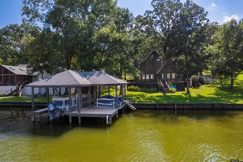 1555 Canadian Dr, Scroggins, TX 75480