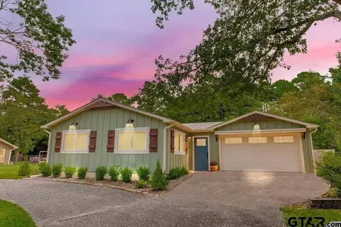 529 Dogwood Ln, Hideaway, TX 75771