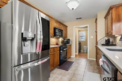 319 E Hideaway, Hideaway, TX 75771 photo 7