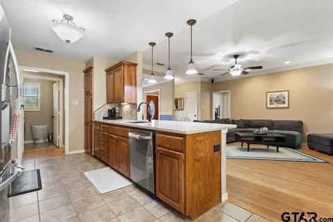 319 E Hideaway, Hideaway, TX 75771 photo 8