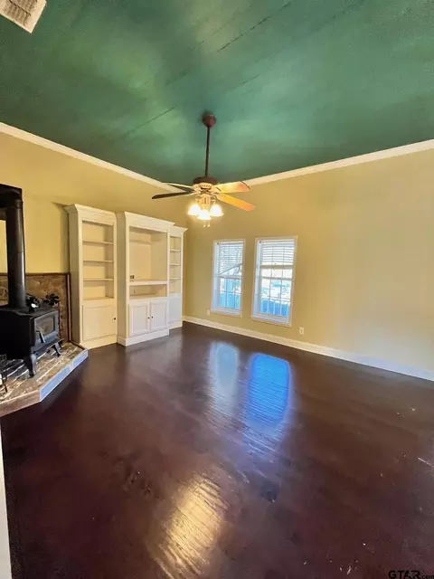 403 E Front St, Arp, TX 75750 photo 8