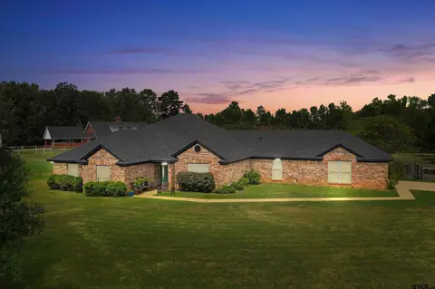 179 N Fork Cv, Kilgore, TX 75662