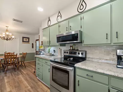 Kitchen - 607 Milligan, Longview, TX 75604 photo 4 of 4