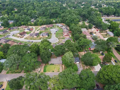 View/Area - 607 Milligan, Longview, TX 75604 photo 2 of 5