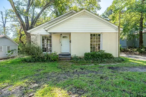 2622 Oak Ln, Tyler, TX 75701