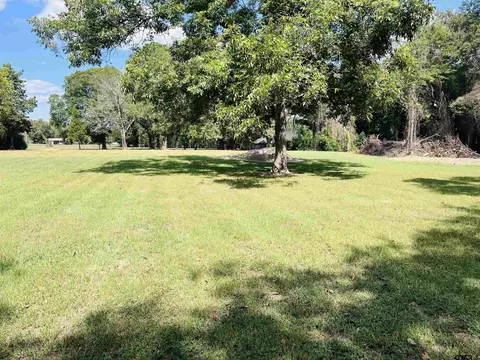 806 Alexander, Mount Pleasant, TX 75455
