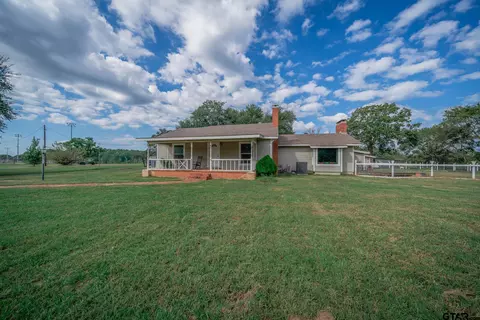 1901 Byrd Rd, Jacksonville, TX 75766