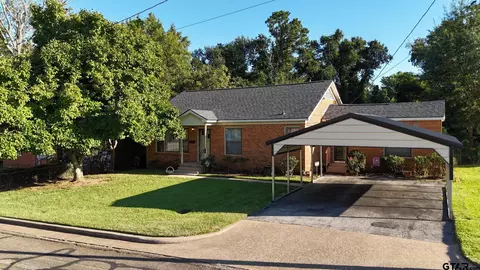 1919 Ferdell St, Tyler, TX 75701