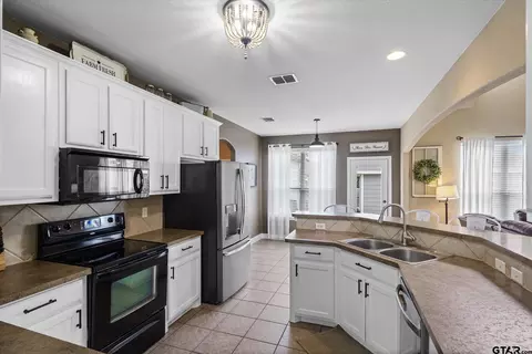 4469 Etheridge Cir, Canton, TX 75103 photo 11