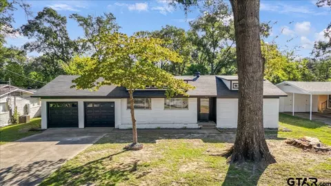 3202 Donnybrook Ave, Tyler, TX 75701
