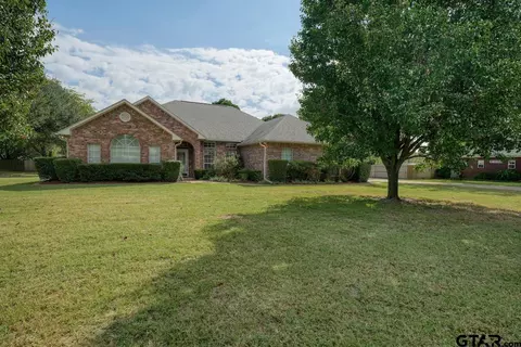 15430 Richmar Cir, Lindale, TX 75771