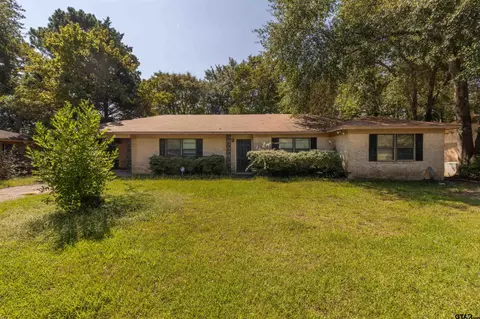2114 Martin Luther King Blvd, Palestine, TX 75803