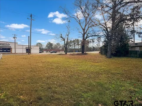 3709 Paluxy Dr, Tyler, TX 75703