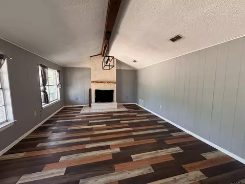 1467 Willow Oak Rd, Gladewater, TX 75647 photo 2