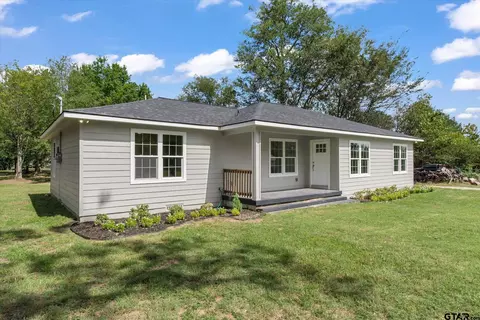 229 E Nevada, Van, TX 75790