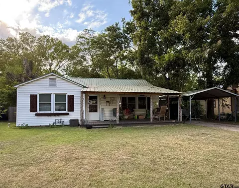 805 Sycamore St, Mineola, TX 75773