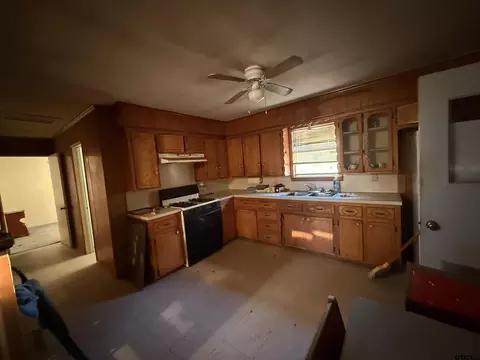 2190 Vz County Road 1509, Grand Saline, TX 75140