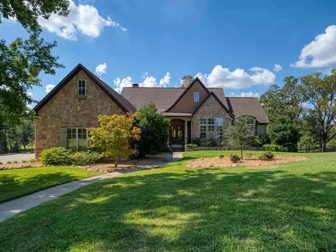 1860 Holcomb Cir, Tyler, TX 75703