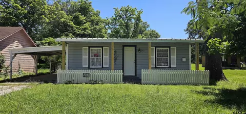 1713 W Frank, Grand Saline, TX 75140