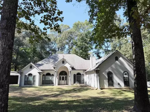 175 Hilltop Rd, Crockett, TX 75835