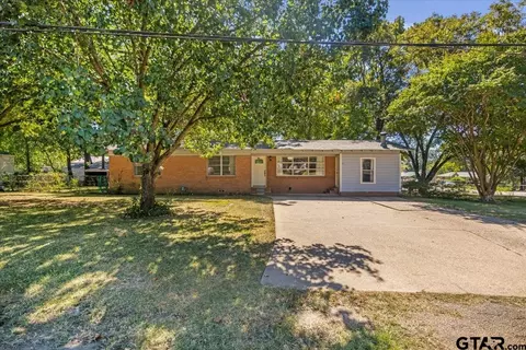 672 Diane St, Tyler, TX 75708