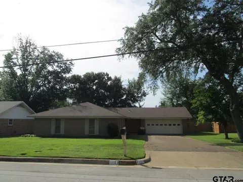 1107 Pinedale Pl, Tyler, TX 75701