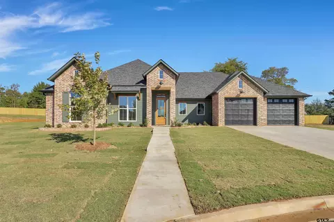 17560 Sugar Bluff Ln, Flint, TX 75762
