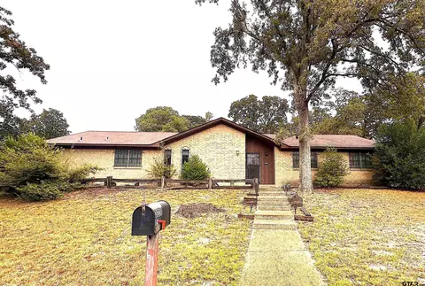 3239 Berryhill Dr, Tyler, TX 75702