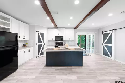 211 Private Road 3900, Gilmer, TX 75644