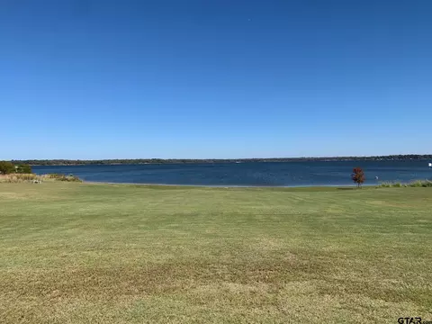 185 Rscr 3379, Emory, TX 75440
