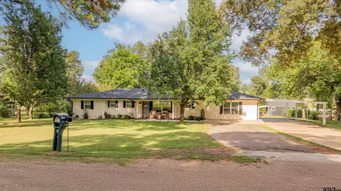 400 Crestview, Hughes Springs, TX 75656