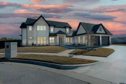 1340 Fairfield Ln, Tyler, TX 75703