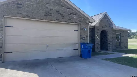 400 Hyde Park, Chandler, TX 75758