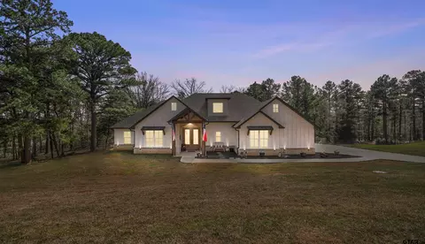 15920 Shepards Gln, Lindale, TX 75771