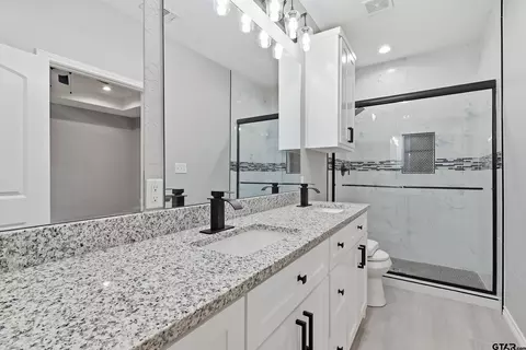 Bath - 1007 E 1st St, Mount Pleasant, TX 75455 photo 1 of 2