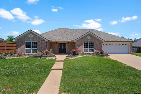 103 Westview St, Henderson, TX 75654