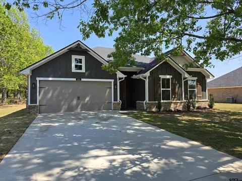 604 Kidd Dr, Chandler, TX 75758