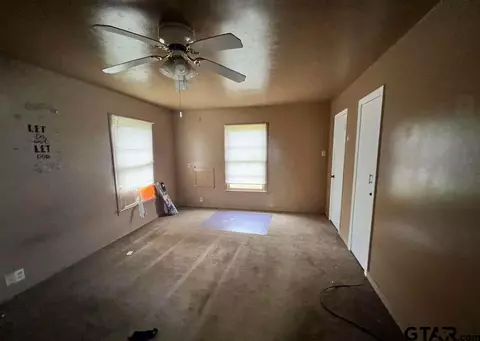 242 E Main St, Van, TX 75790 photo 18
