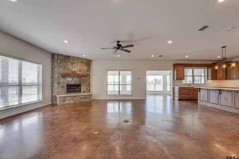 424 Saddle Ridge Rd, Sulphur Springs, TX 75482