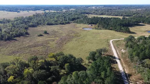 300 Buckhorn Creek Trl, Crockett, TX 75835